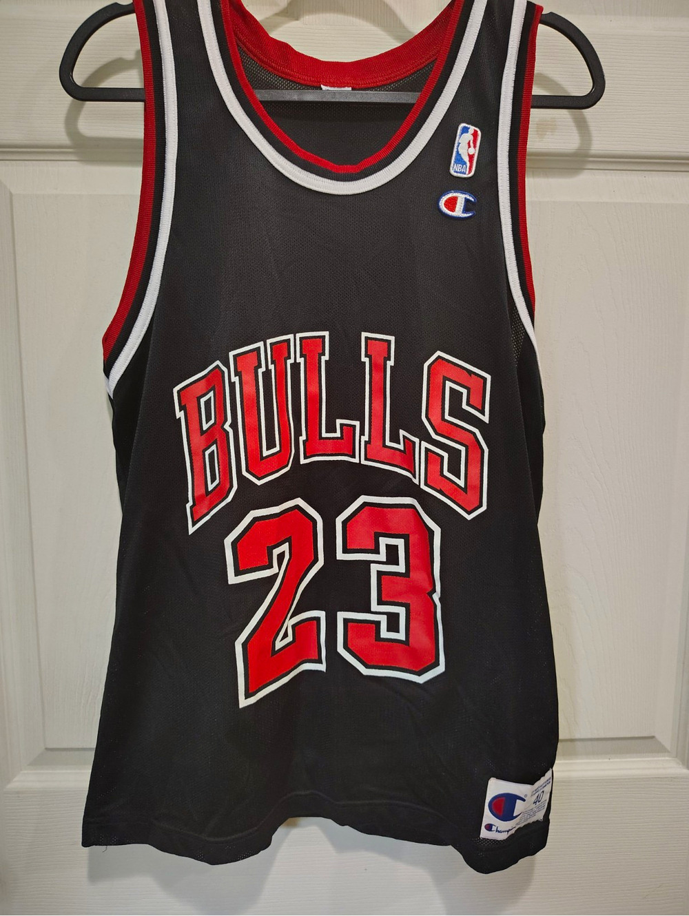 Champion Chicago Bulls Michael Jordan #23 NBA Basketball Jersey Black Size 40